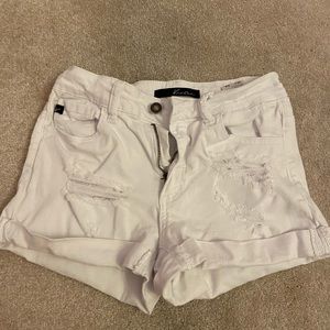 Kancan White jean shorts